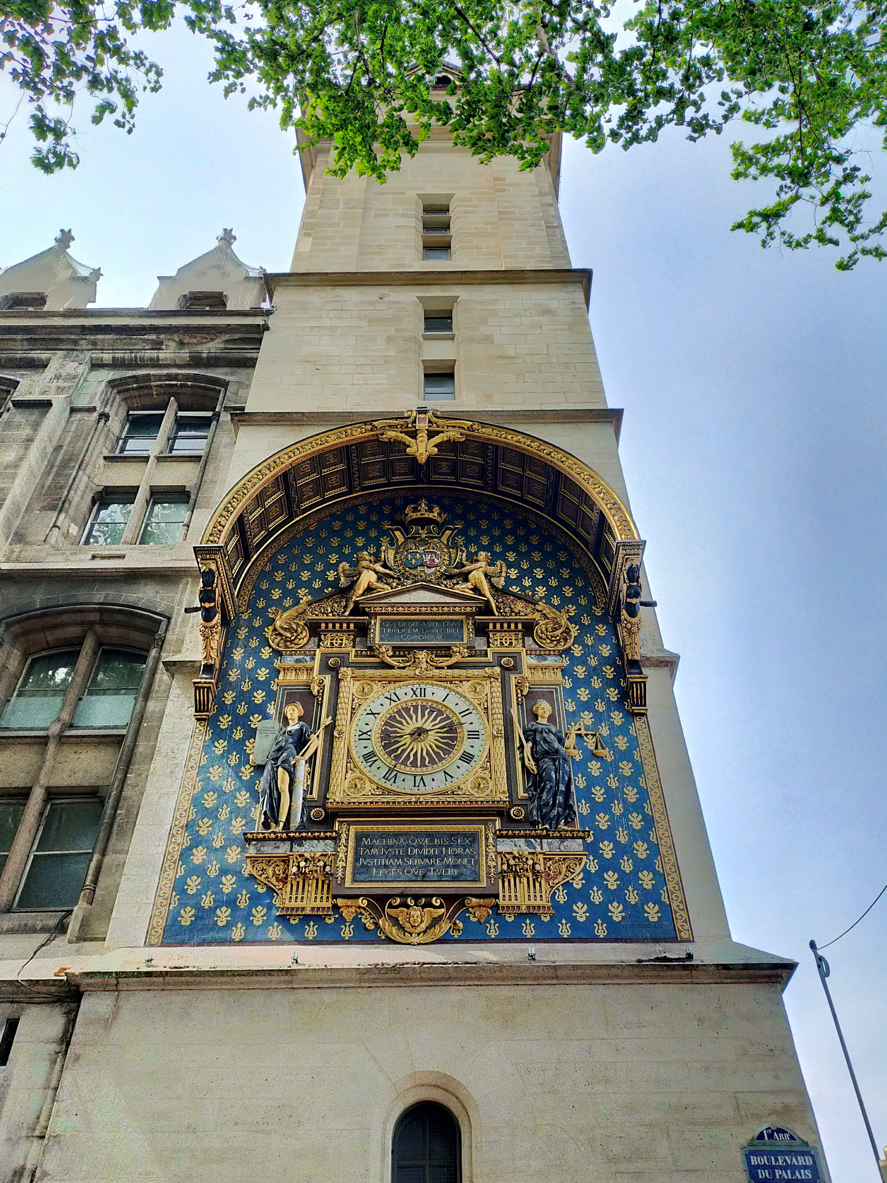 The old clock